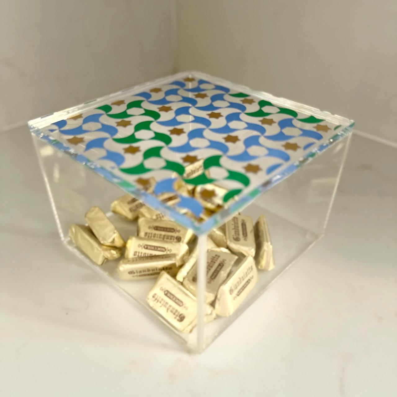Alicatado Small Square Plexi Box – 15x15x9 cm – Clear Cube with Designed Lid – 1
