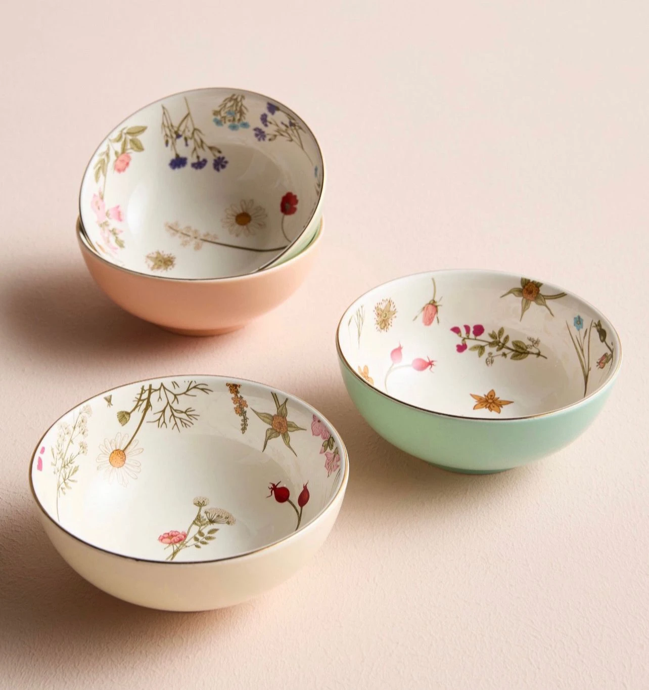Multi-Purpose Dinner Plates Set – 4 High-Quality Plates for Everyday Use and Spe