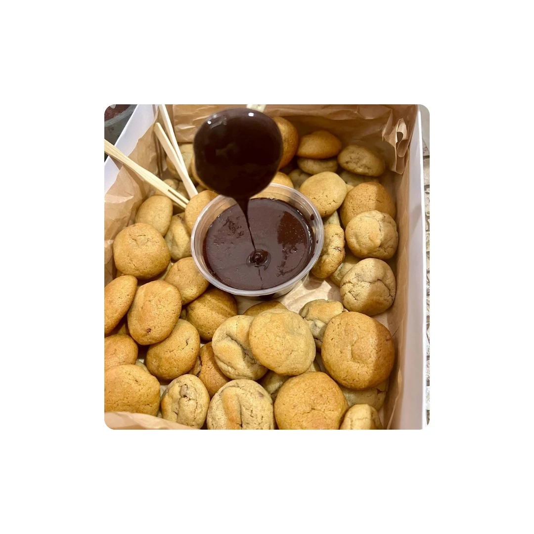 🍫 Cookie Bites – 50 Mini Cookies with 1 Rich Chocolate Dip!