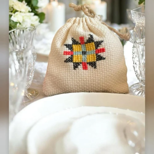 Embroidered Fabric & Etamine Gift Bag – Elegant Handmade Gift Packaging for Spec